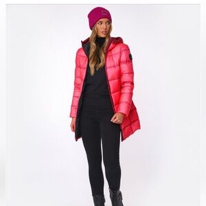 Moose knuckles margaree down pink parka . New with tags